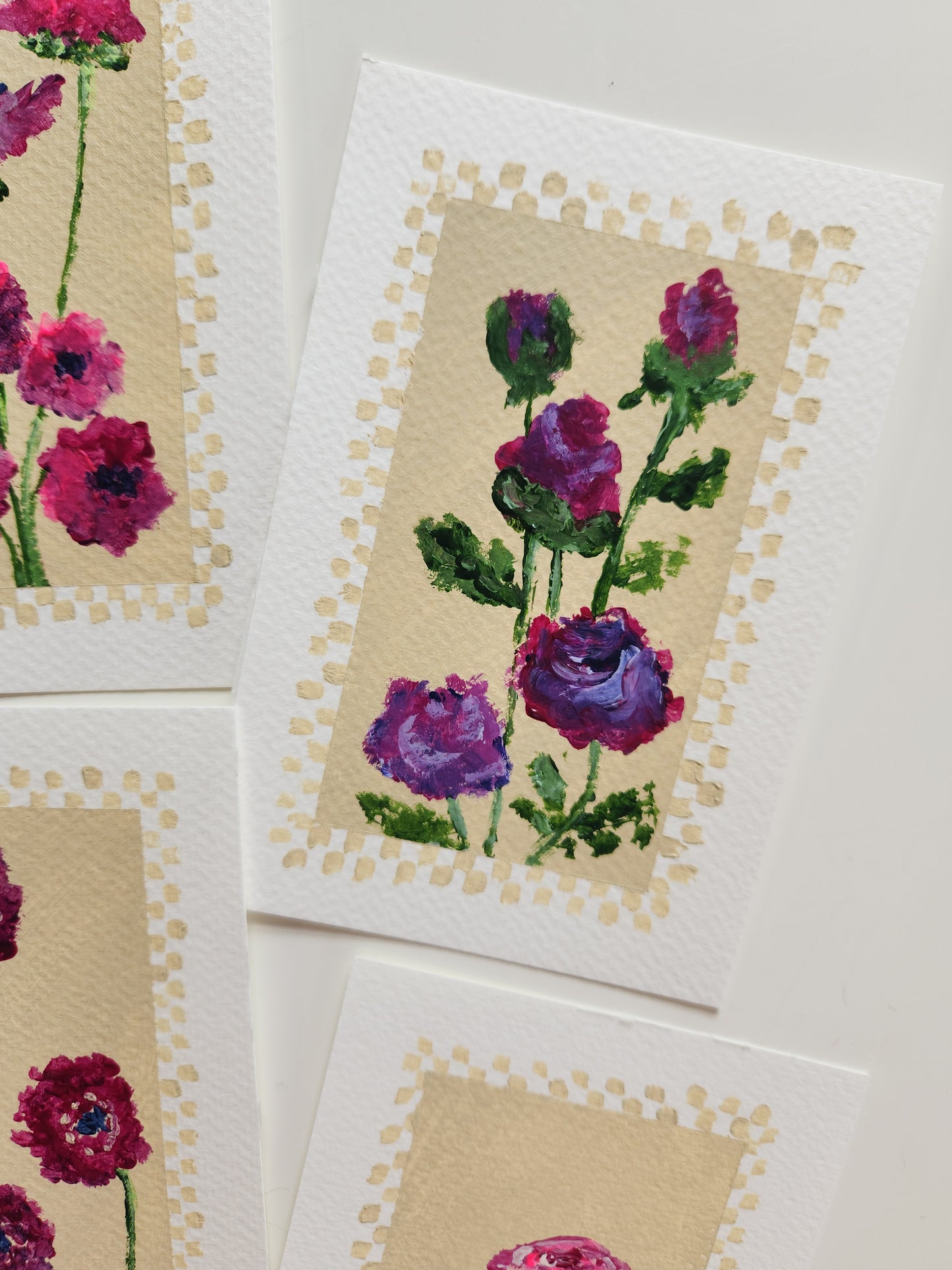"Pretty Little Baby" – 5 Roses with Checker Border
